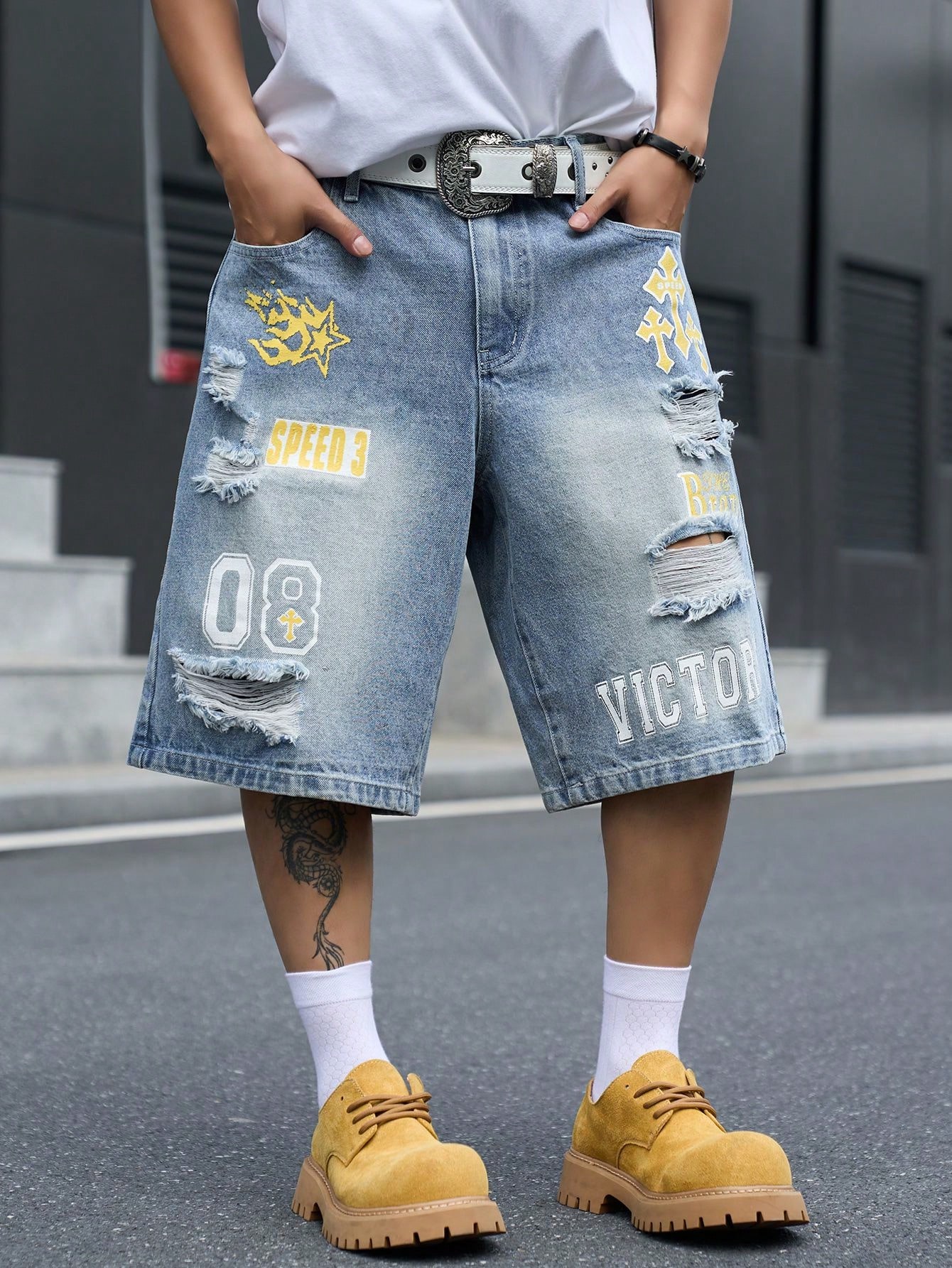Locker sitzende Denim-Bermudas – Distressed Jean Rip Bewertung und Preis